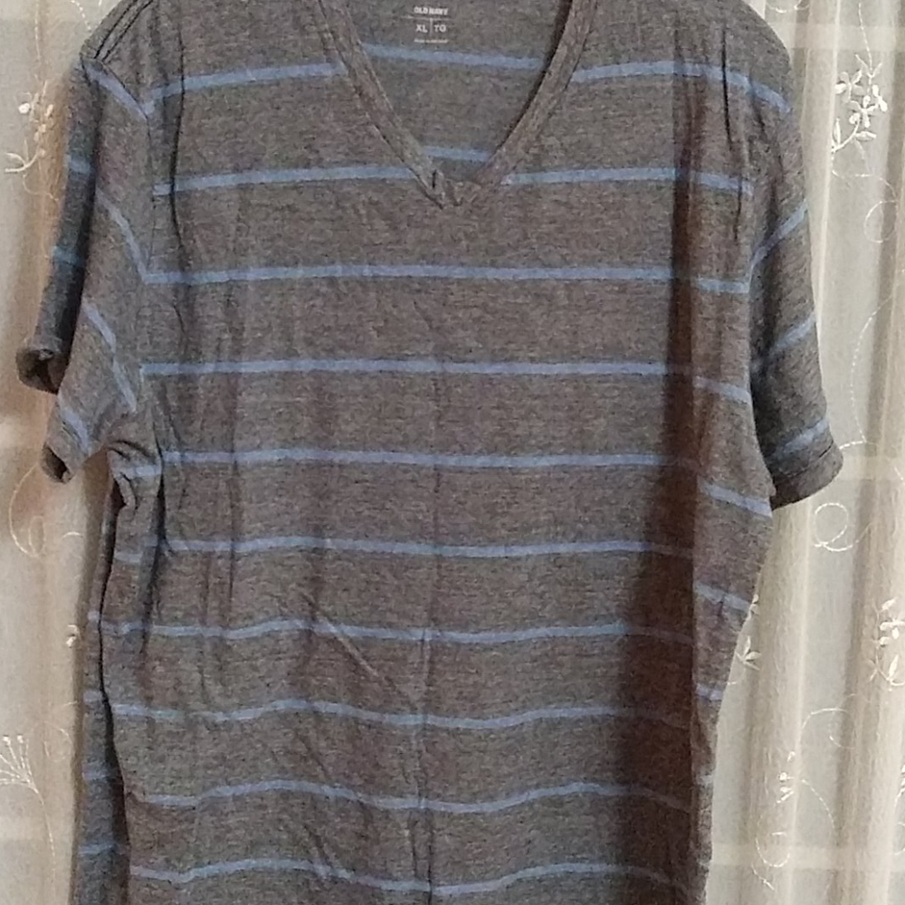 Old Navy stripped t-shirt